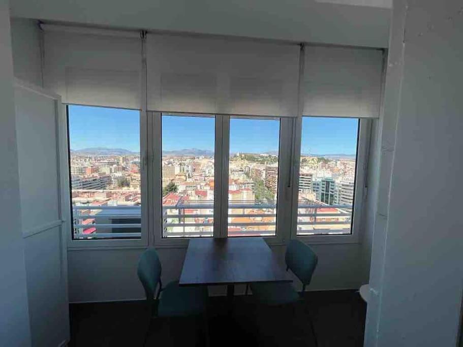 Centrico Apartamento En El Riscal อาลิกันเต ภายนอก รูปภาพ