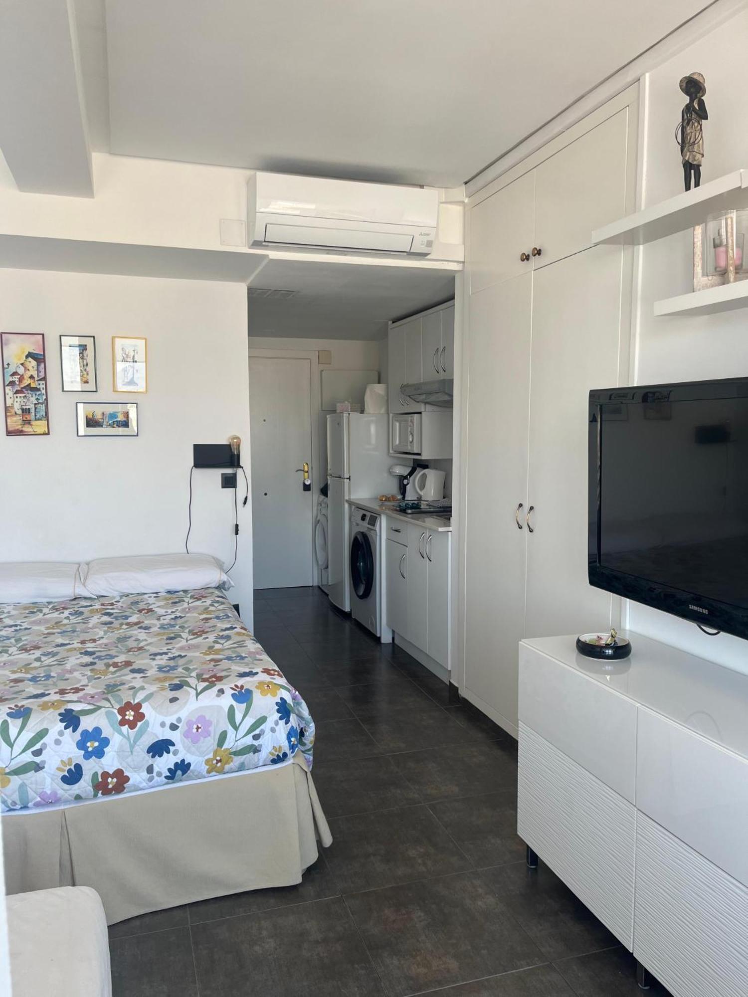Centrico Apartamento En El Riscal อาลิกันเต ภายนอก รูปภาพ